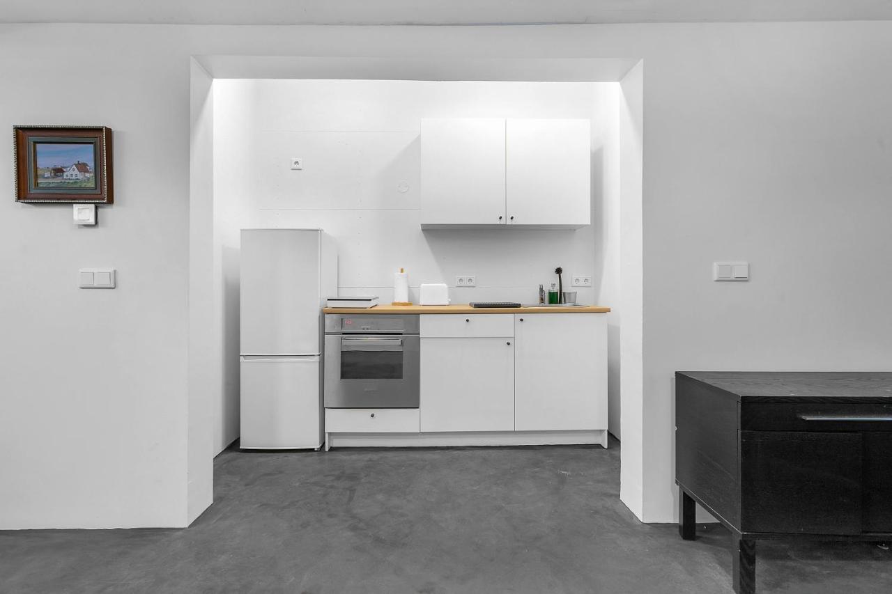 Lovely Studio Apartment With Hot Tub Reykjavik Ngoại thất bức ảnh